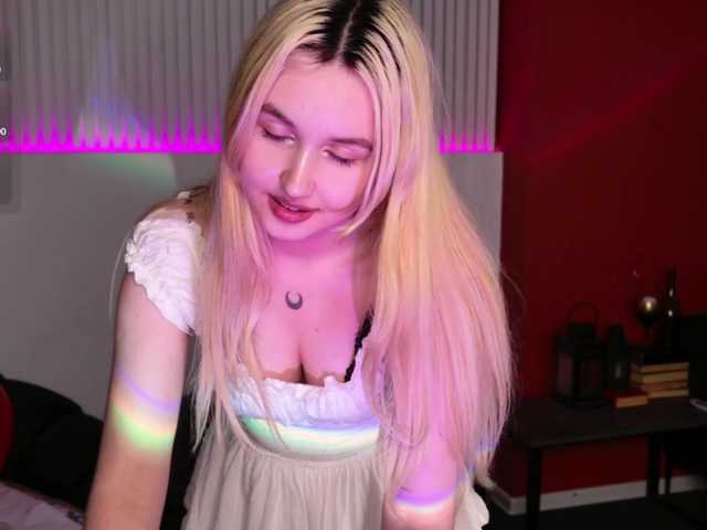LillyEyess