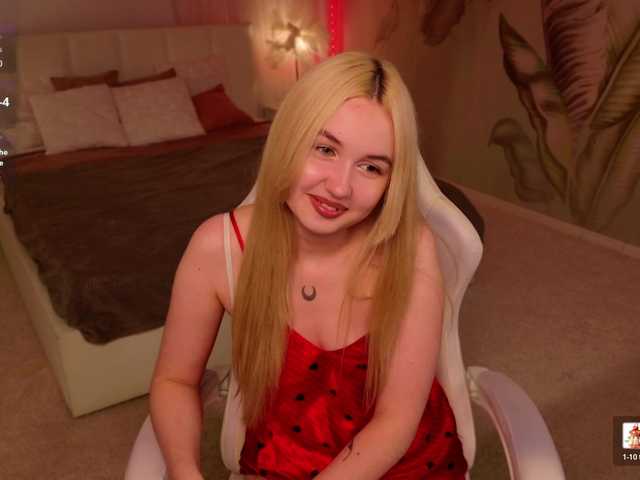 LillyEyess live cam on BongaCams