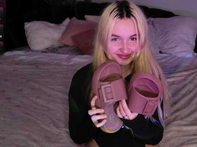 LillyEyess live cam on BongaCams