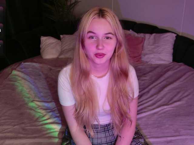 LillyEyess live cam on BongaCams