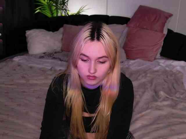LillyEyess LillyEyess
