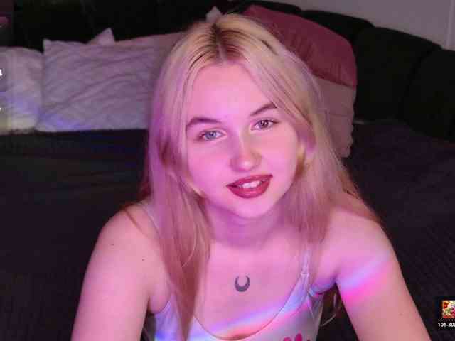 Modella: LillyEyess