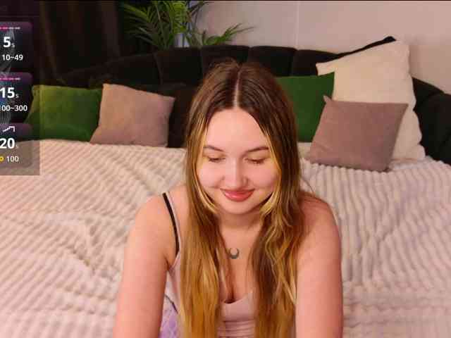 LillyEyess webcam