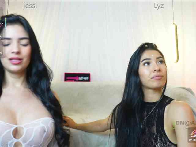 prettygirls00 webcam