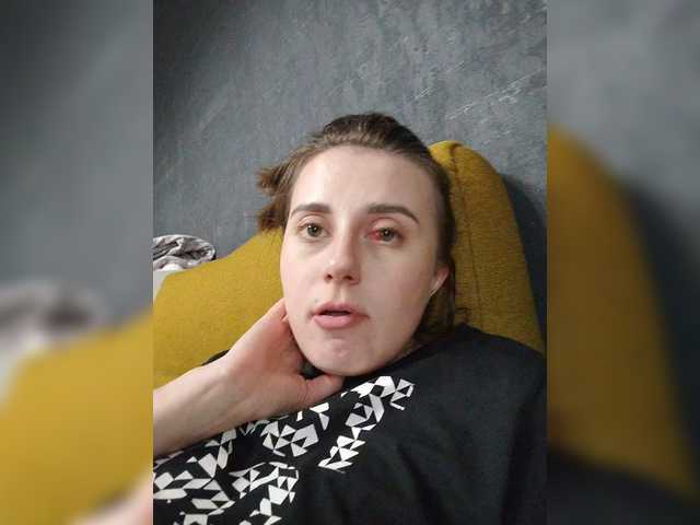 SweetLuna5555 live cam