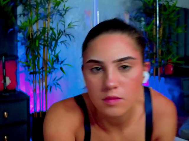 ValeryEvan live cam on BongaCams