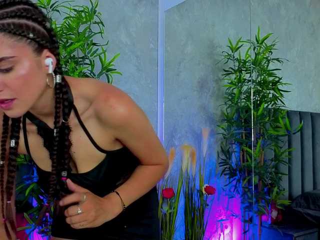 ValeryEvan live cam on BongaCams