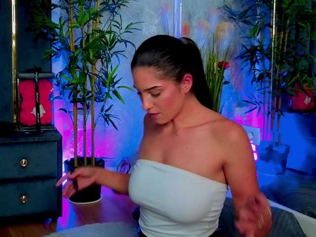 ValeryEvan live cam on BongaCams