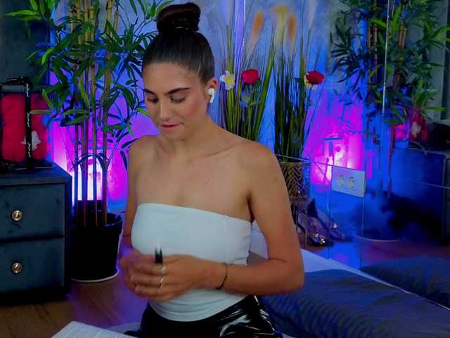 ValeryEvan live cam on BongaCams