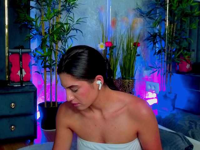 ValeryEvan live cam on BongaCams