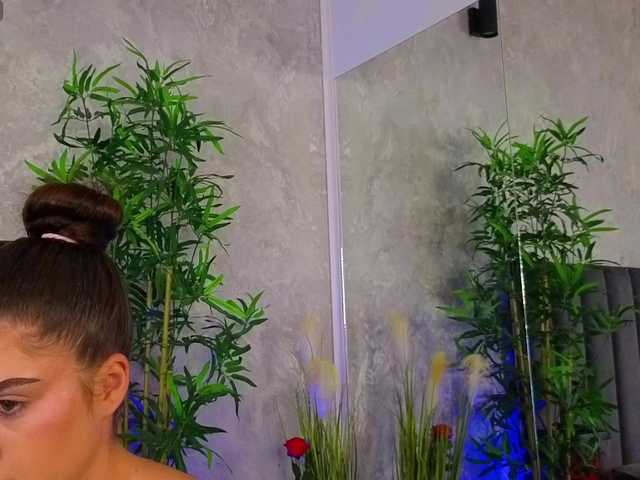 ValeryEvan live cam on BongaCams