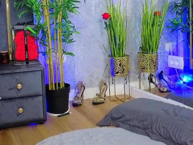 ValeryEvan live cam on BongaCams