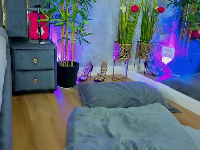 ValeryEvan live cam on BongaCams