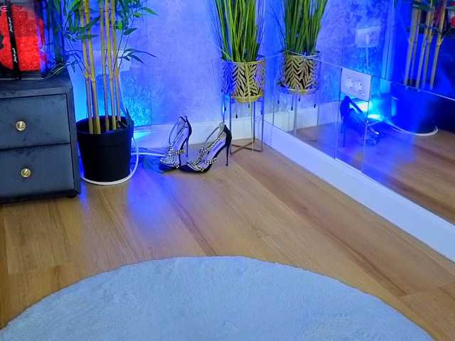 ValeryEvan live cam on BongaCams