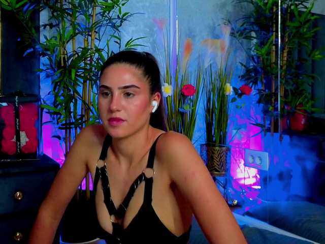 ValeryEvan live cam on BongaCams