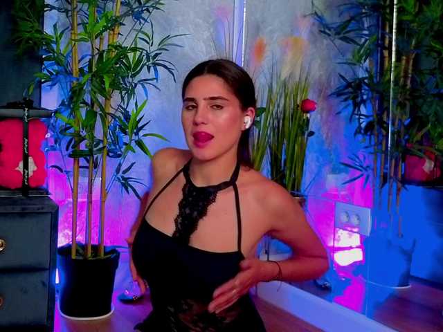 ValeryEvan live cam on BongaCams