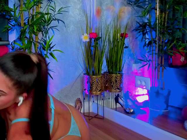 ValeryEvan live cam on BongaCams