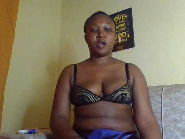FlittyKitty live cam on BongaCams