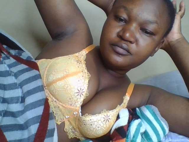 FlittyKitty live cam on BongaCams