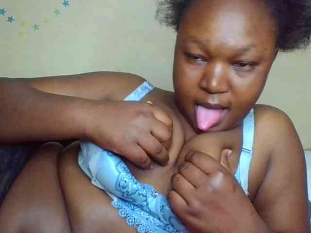 Darkhornybaby webcam