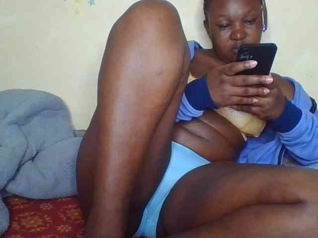 Darkhornybaby webcam