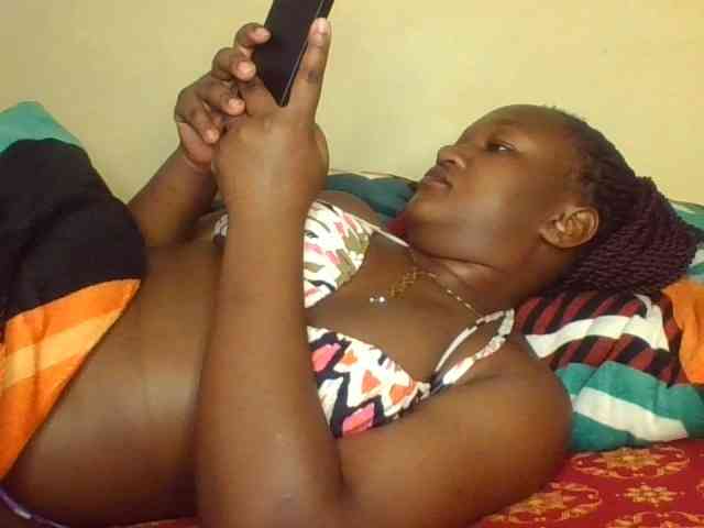 Darkhornybaby webcam