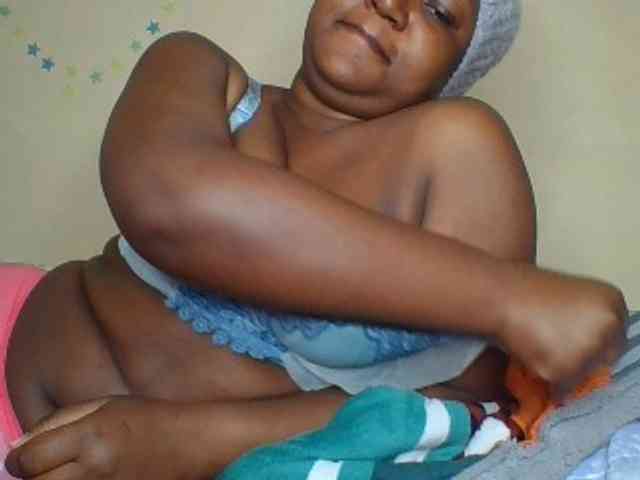 Darkhornybaby webcam