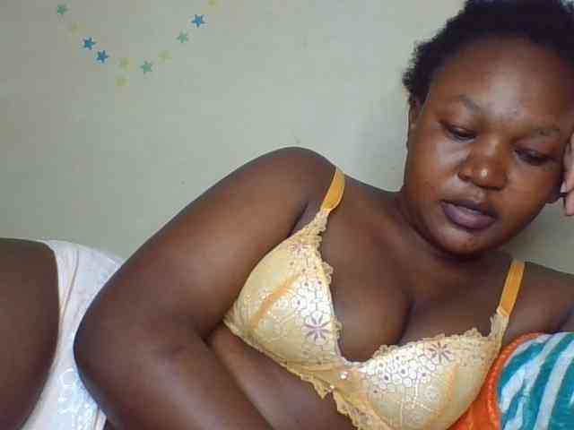 Darkhornybaby webcam