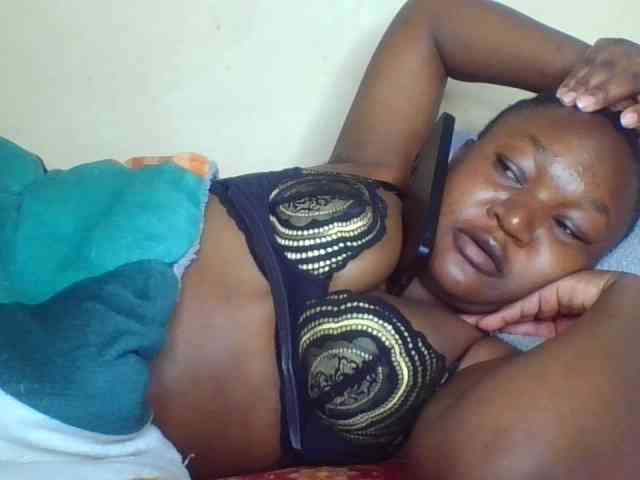 Darkhornybaby webcam