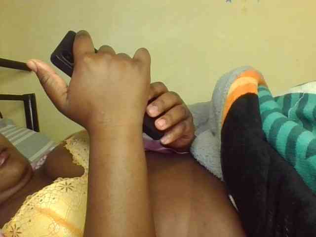 Darkhornybaby webcam