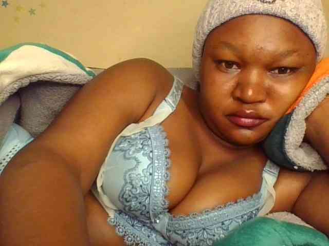 Darkhornybaby webcam