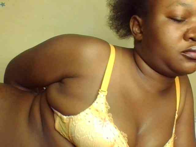Darkhornybaby webcam
