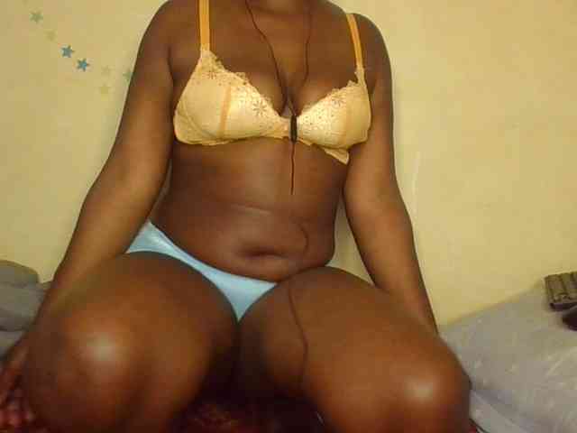 Darkhornybaby webcam