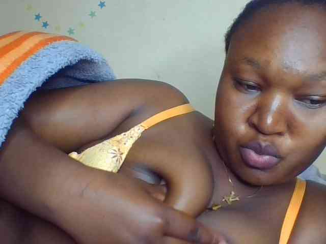 Darkhornybaby webcam