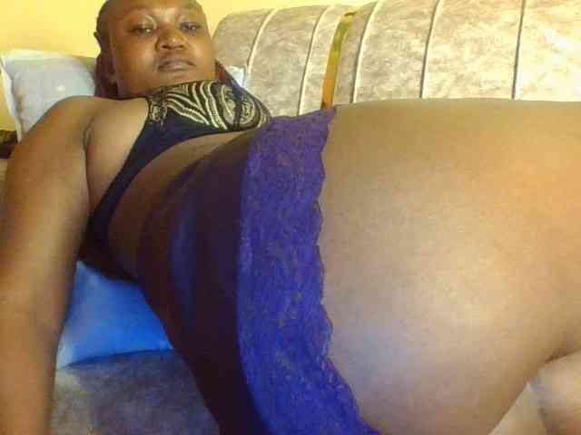 Darkhornybaby webcam
