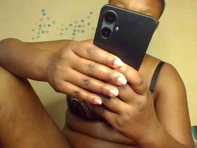 Darkhornybaby webcam