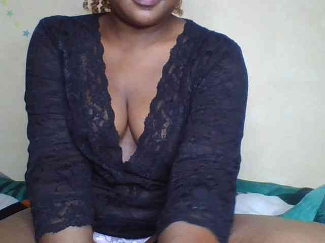 Darkhornybaby webcam