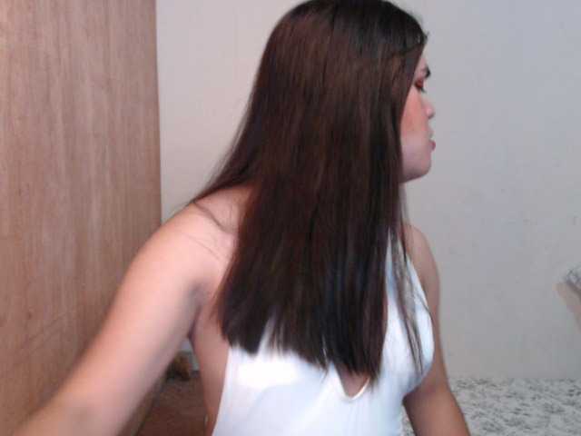 April08-1, 19 y/o - Live Cam on BongaCams