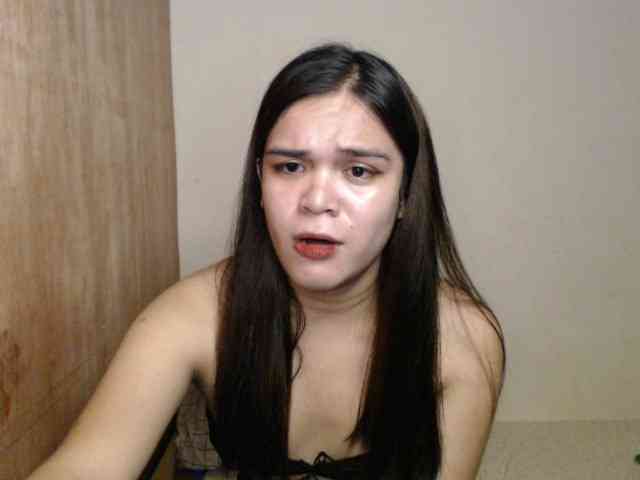 April08-1 Sex Cam Show