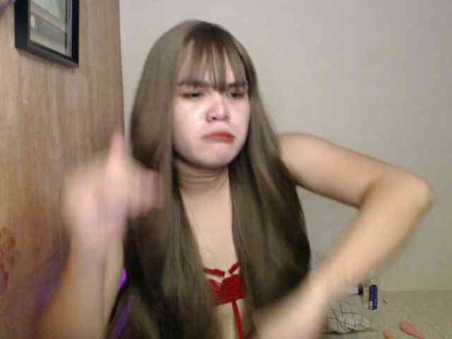 April08-1 Sex Cam Show