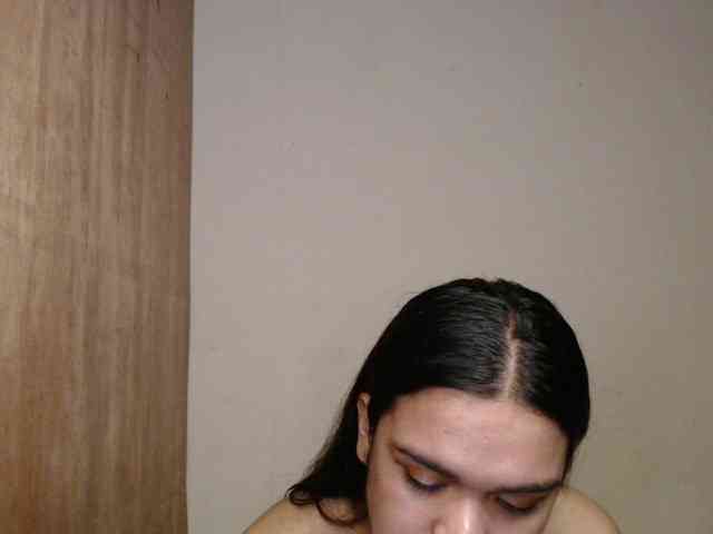 April08-1 Sex Cam Show