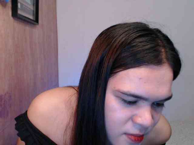 April08-1 Sex Cam Show