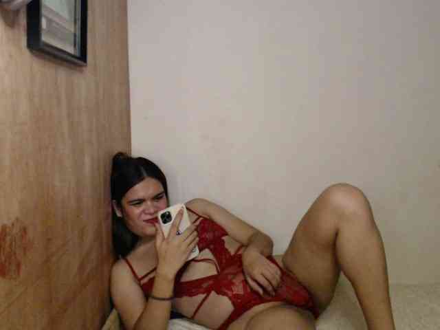 April08-1 Sex Cam Show