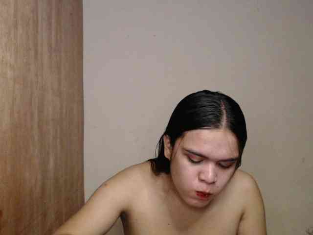 April08-1 Sex Cam Show