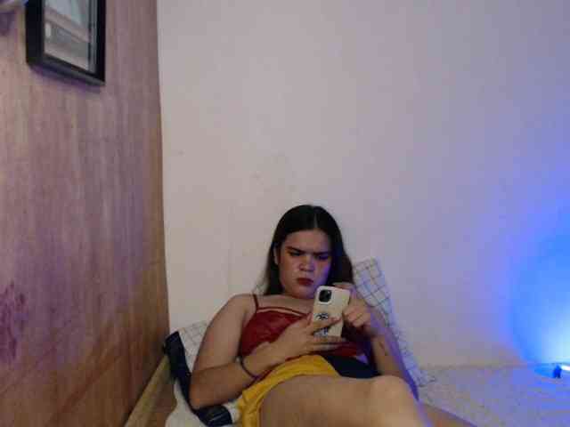 April08-1 Sex Cam Show