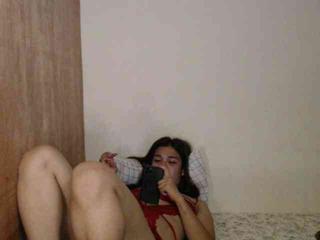 April08-1 Live Webcam on BongaCams