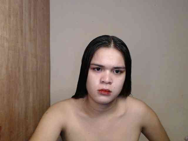 April08-1 Sex Cam Show