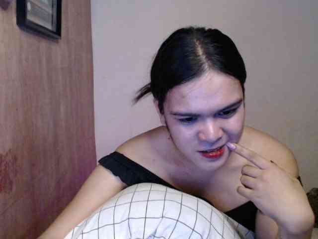 April08-1 Sex Cam Show