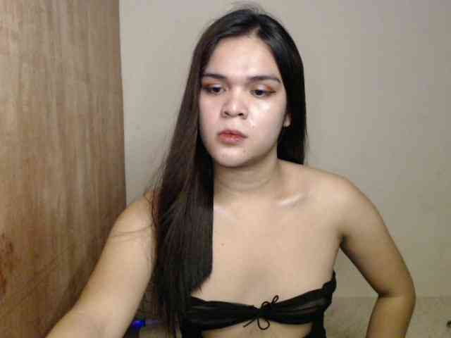 April08-1 Sex Cam Show