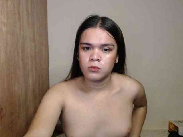 April08-1 Sex Cam Show